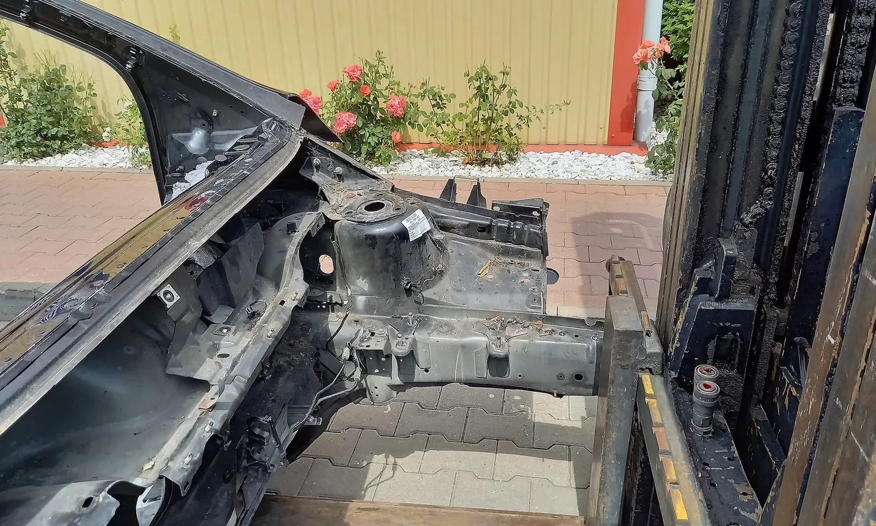 LONJERON STANGA FORD KUGA I 2008-2012