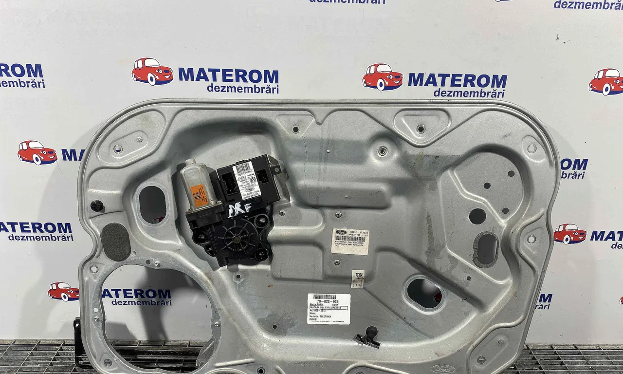 MACARA USA FATA DREAPTA FORD KUGA I 2008-2012