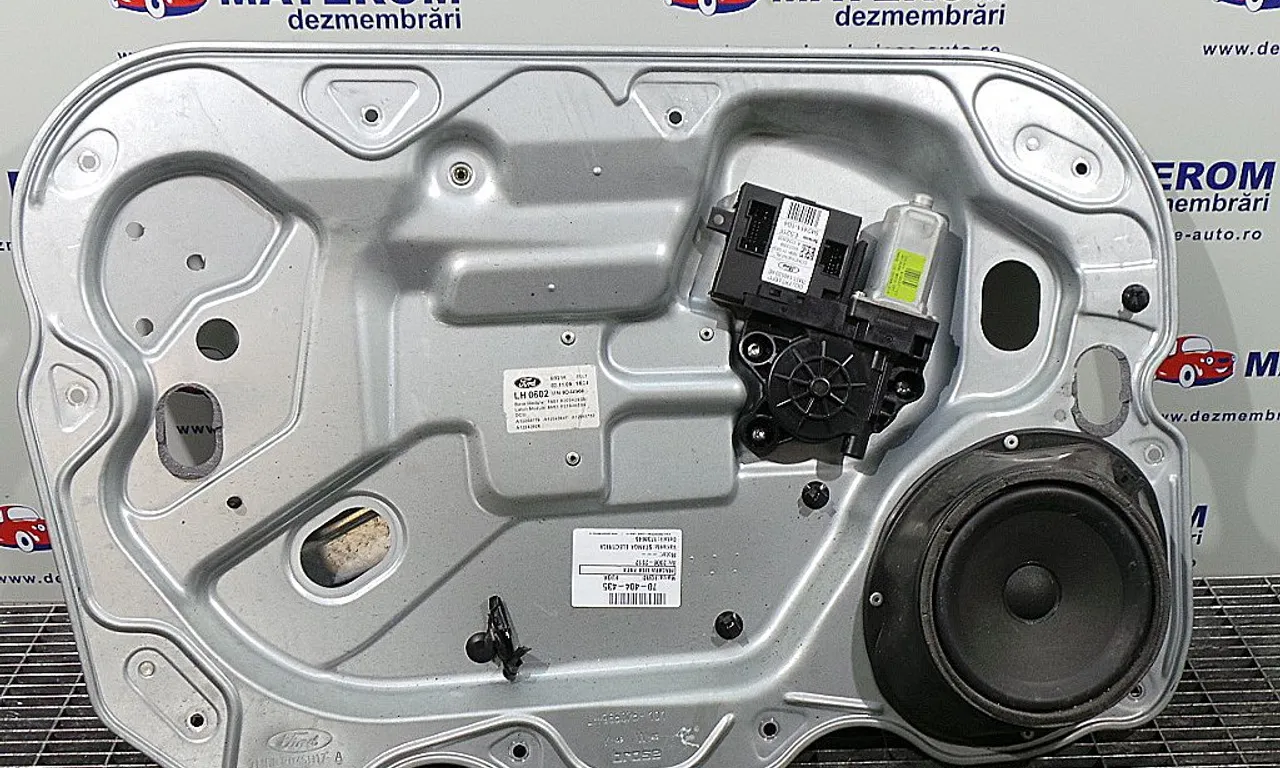 MACARA USA FATA STANGA FORD KUGA I 2008-2012