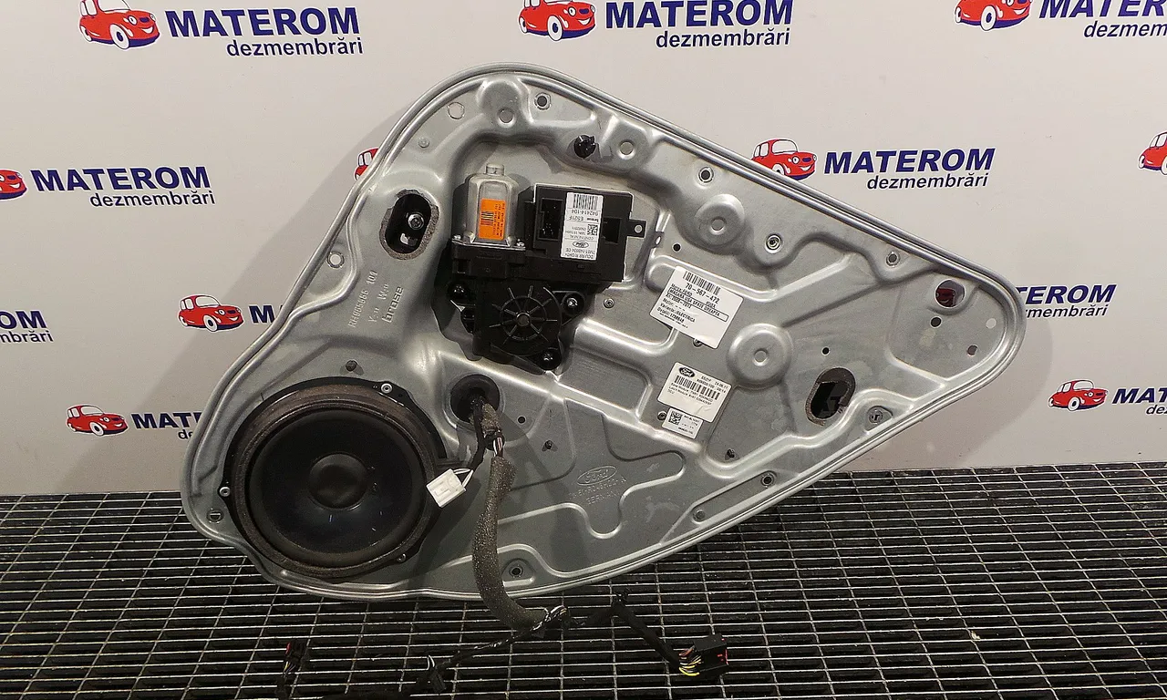 MACARA USA SPATE DREAPTA FORD KUGA I 2008-2012