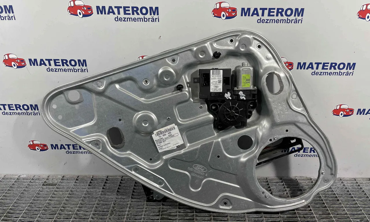 MACARA USA SPATE STANGA FORD KUGA I 2008-2012