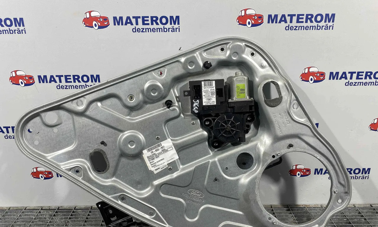 MACARA USA SPATE STANGA FORD KUGA I 2008-2012