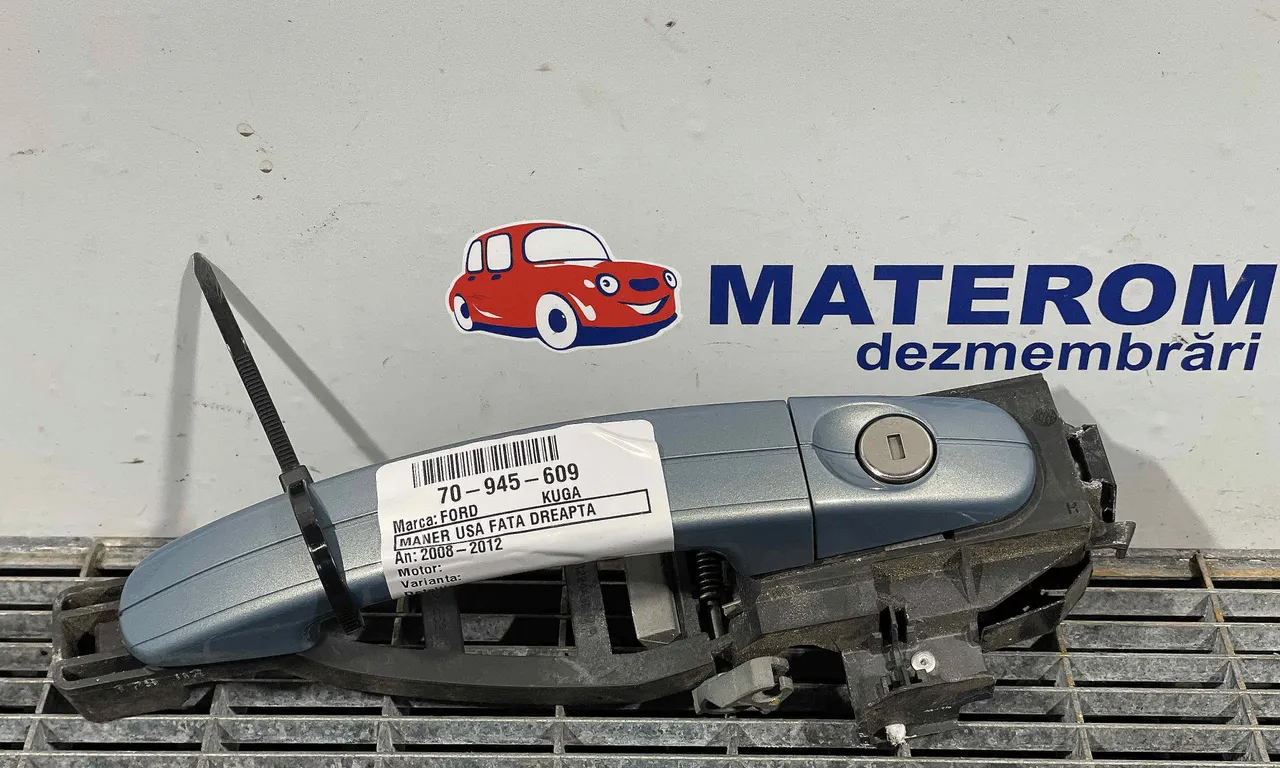 MANER USA FATA DREAPTA FORD KUGA I 2008-2012