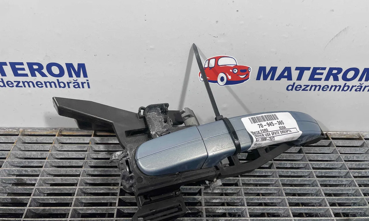 MANER USA SPATE DREAPTA FORD KUGA I 2008-2012