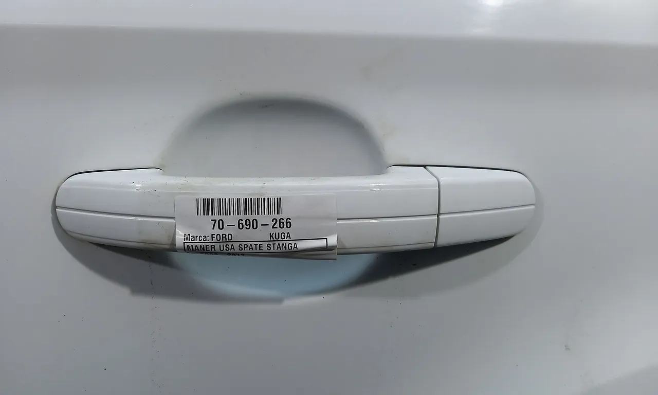 MANER USA SPATE STANGA FORD KUGA I 2008-2012