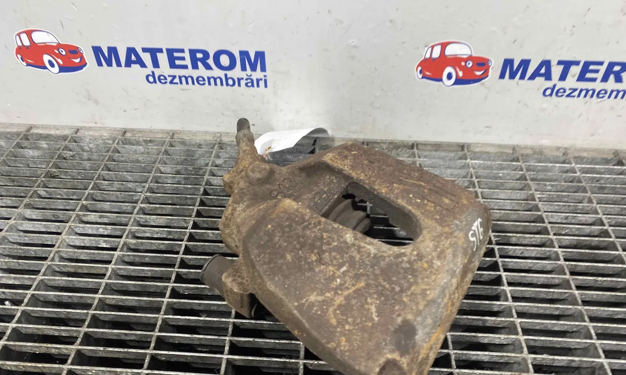 ETRIER FATA STANGA FORD KUGA I 2008-2012