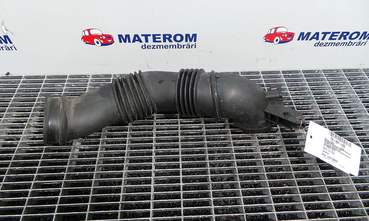 FURTUN ADMISIE AER FORD KUGA I 2008-2012