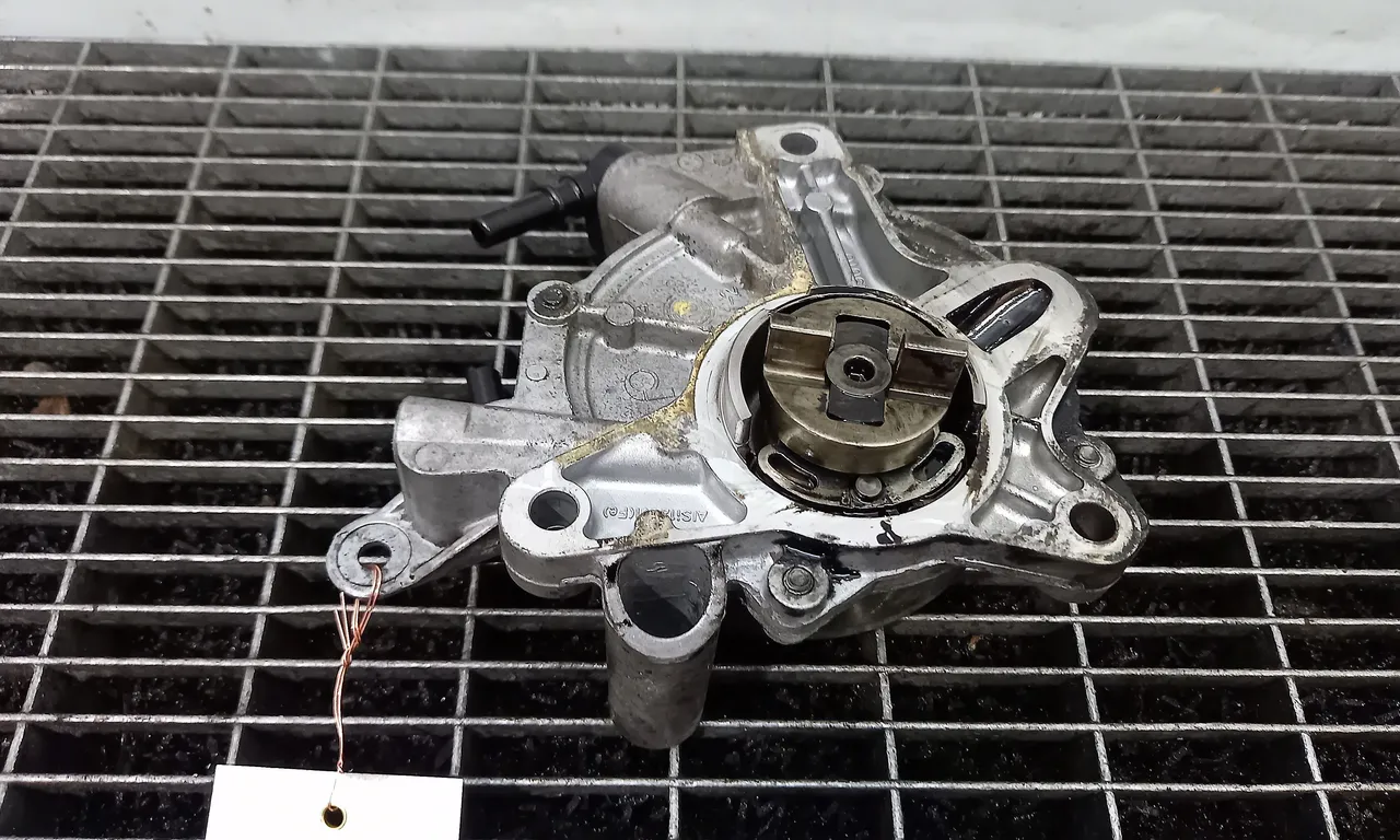POMPA VACUUM FORD KUGA I 2008-2012