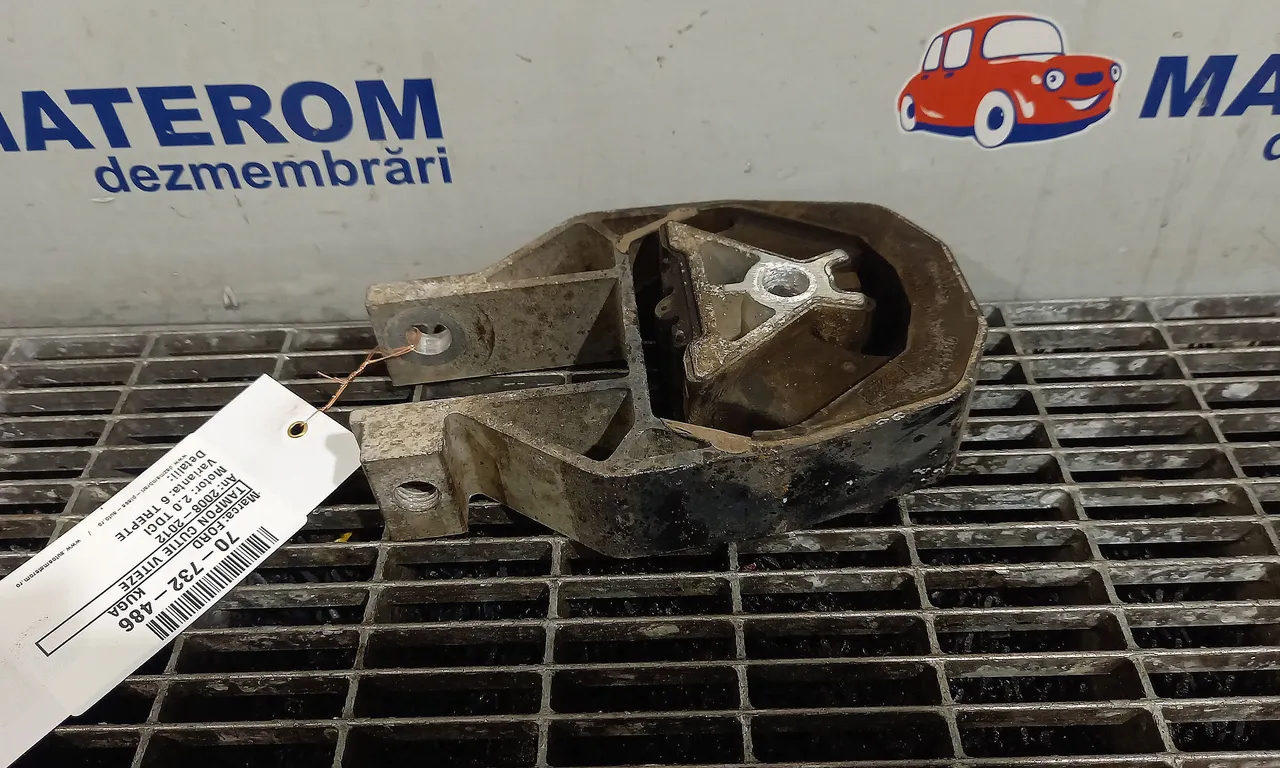 TAMPON CUTIE VITEZE FORD KUGA I 2008-2012