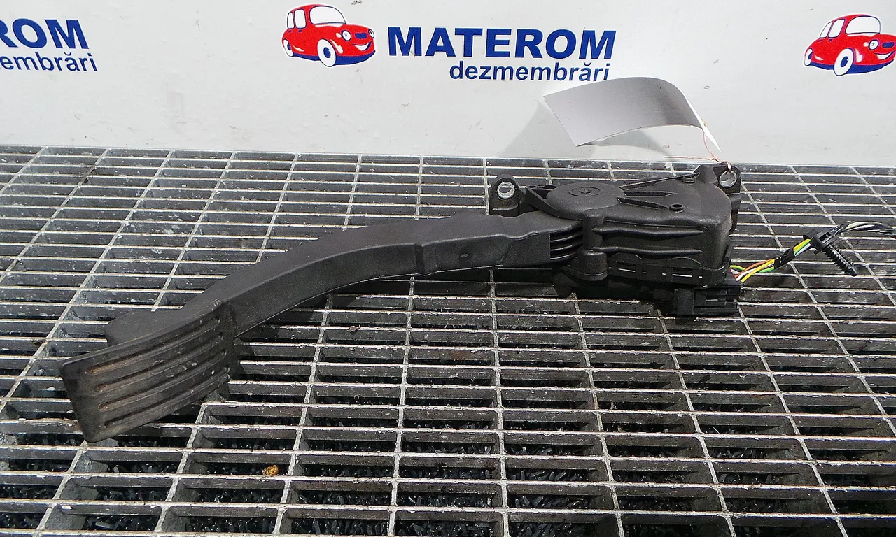 PEDALA ACCELERATIE FORD KUGA I 2008-2012