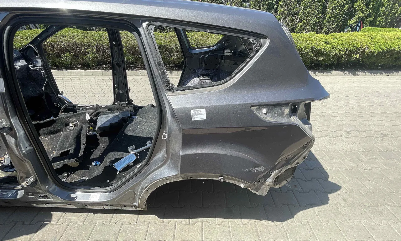 ARIPA SPATE STANGA FORD KUGA II VAN 2012-2019