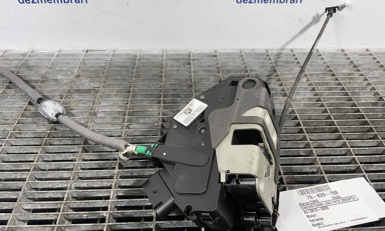 INCUIETOARE USA FATA DREAPTA FORD KUGA II VAN 2012-2019
