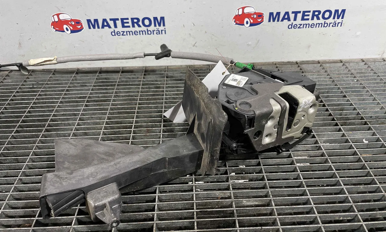 INCUIETOARE USA FATA STANGA FORD KUGA II VAN 2012-2019