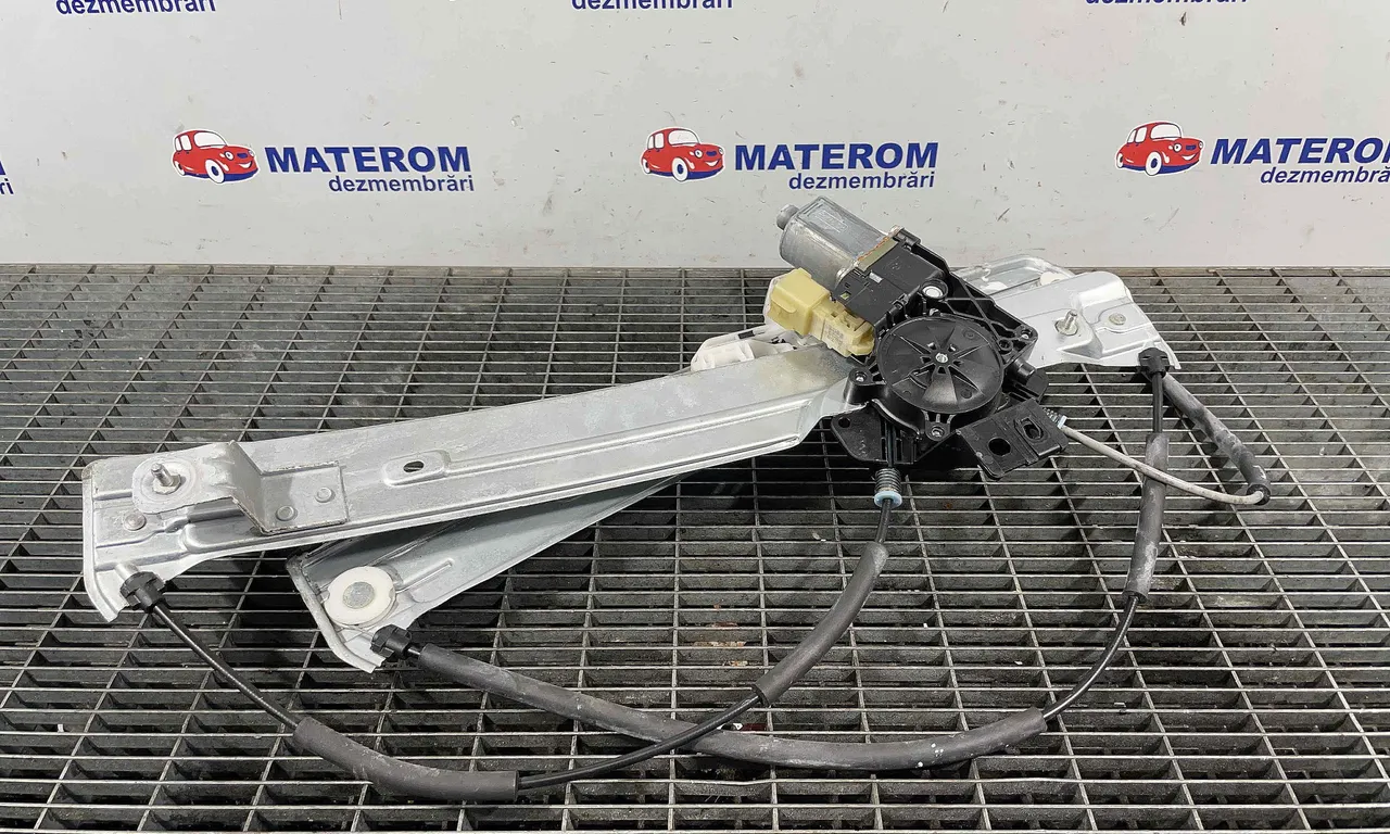 MACARA USA FATA DREAPTA FORD KUGA II VAN 2012-2019