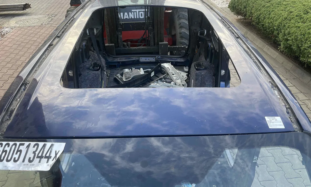 PAVILION FORD KUGA II VAN 2012-2019
