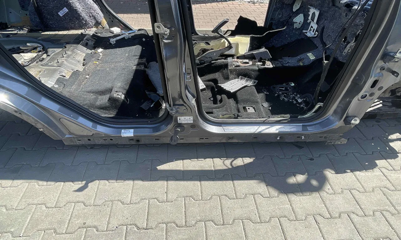 PRAG DREAPTA FORD KUGA II VAN 2012-2019