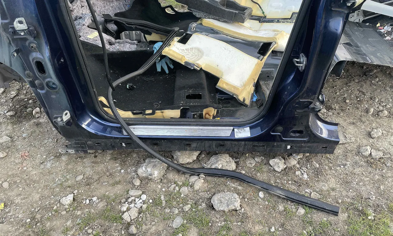 PRAG STANGA FORD KUGA II VAN 2012-2019