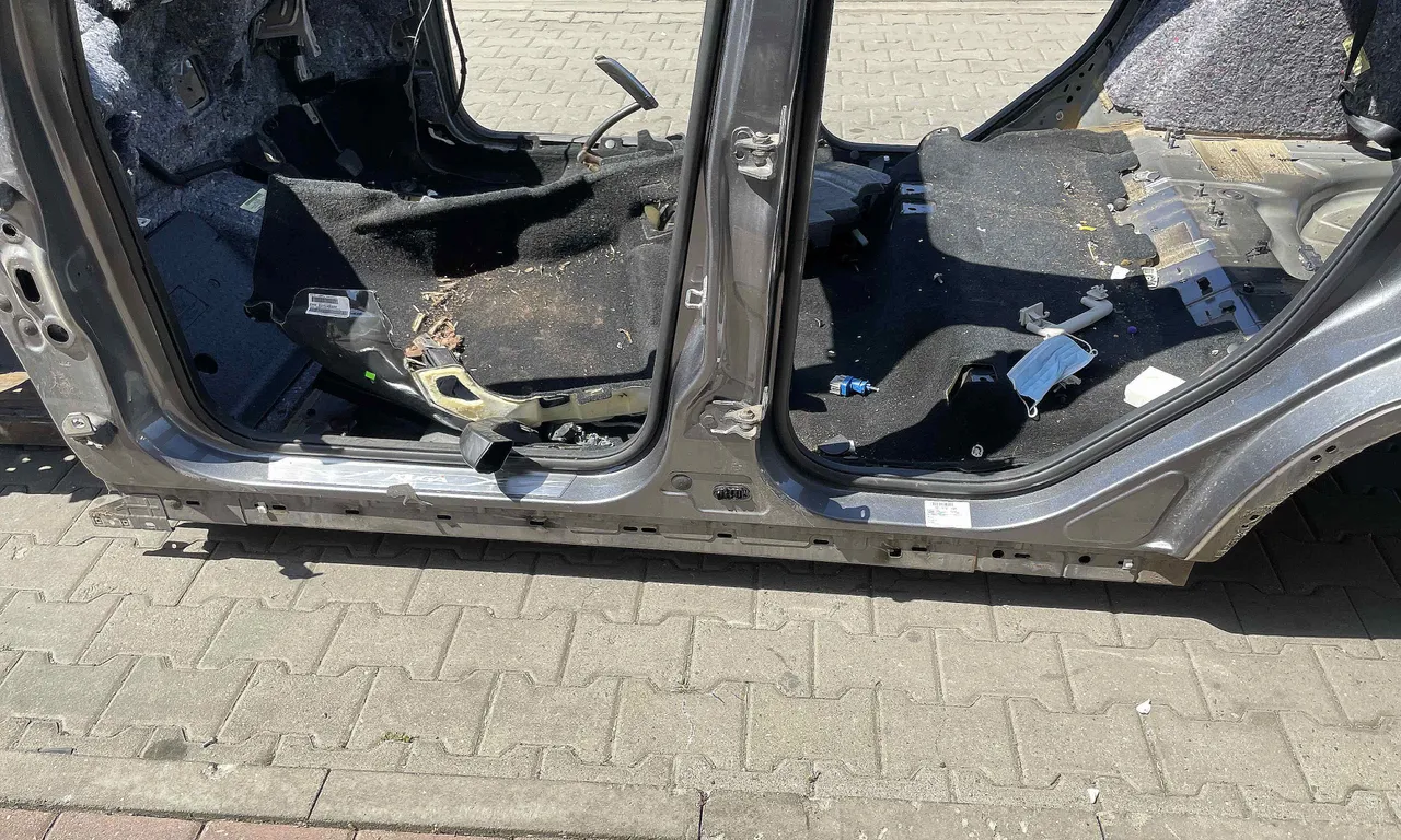 PRAG STANGA FORD KUGA II VAN 2012-2019