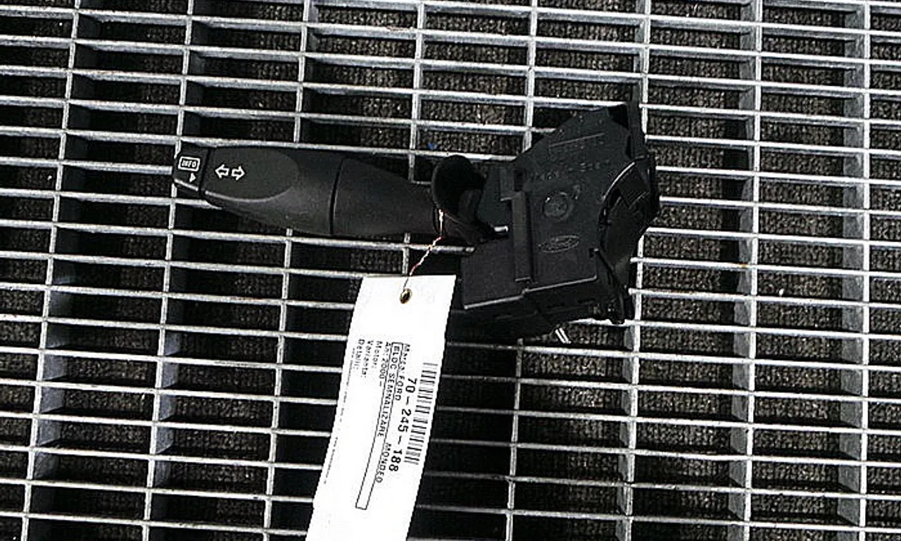 BLOC SEMNALIZARE FORD MONDEO III 2000-2007
