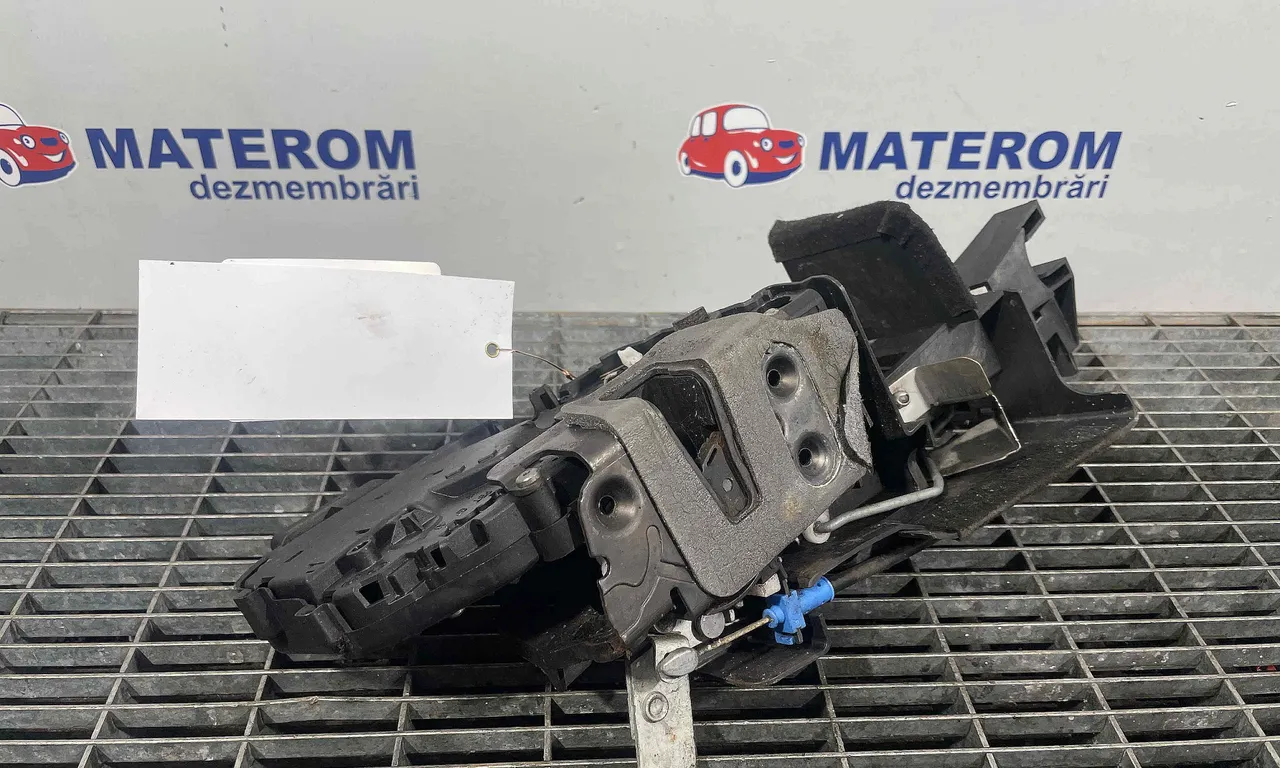 INCUIETOARE USA FATA DREAPTA FORD MONDEO IV 2007-2015