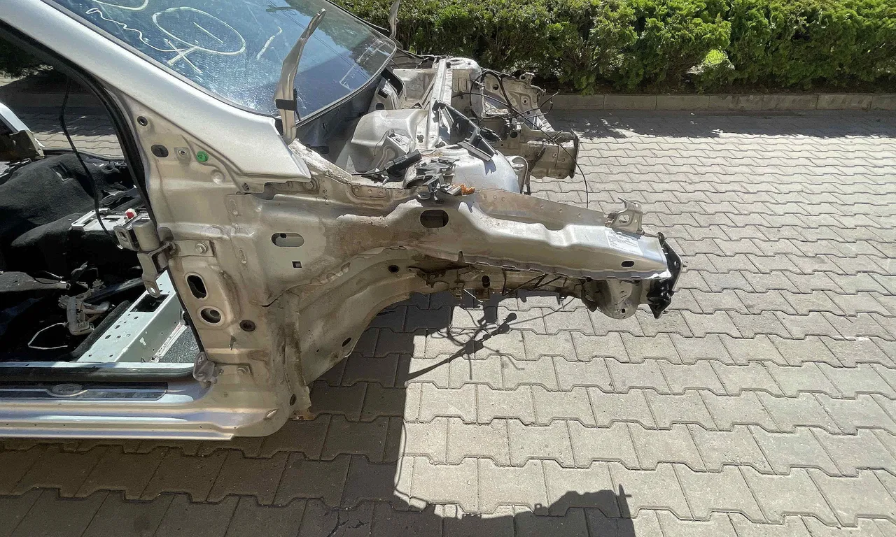 LONJERON DREAPTA FORD MONDEO IV 2007-2015