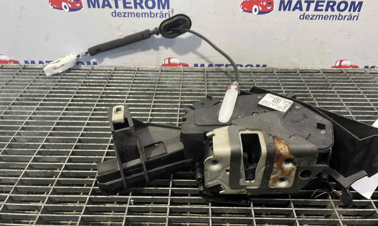 INCUIETOARE USA SPATE DREAPTA FORD MONDEO V 2014-2019