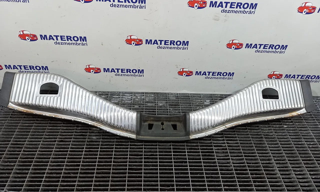 ORNAMENT PORTBAGAJ FORD MONDEO V 2014-2019