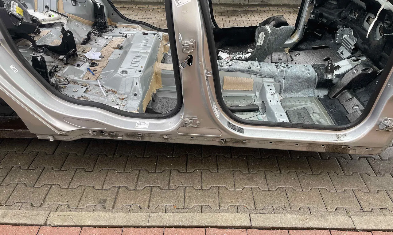 PRAG DREAPTA FORD MONDEO V 2014-2019