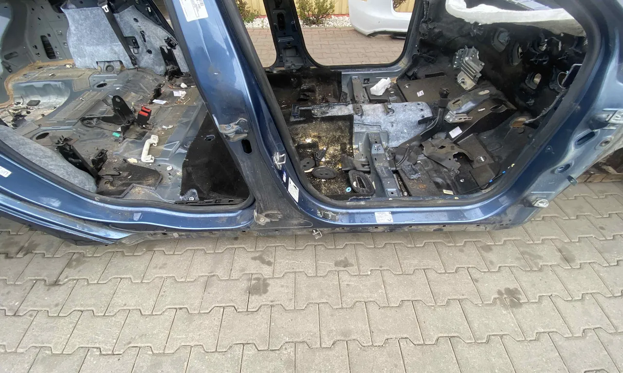 PRAG DREAPTA FORD MONDEO V 2014-2019