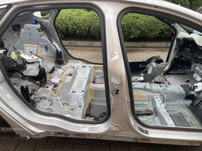 STALP MIJLOC DREAPTA FORD MONDEO V 2.0 2014-2019 oe 2517235, vedere frontata