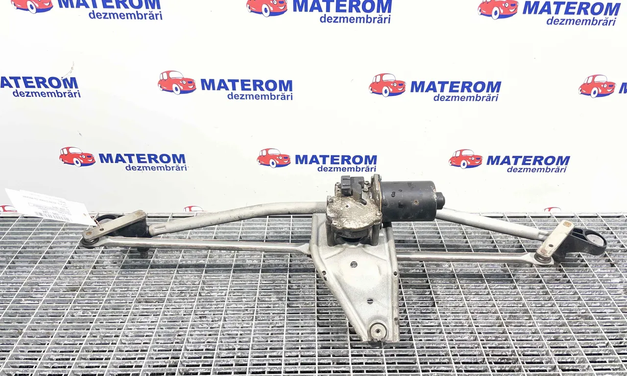 MOTORAS STERGATOR PARBRIZ FORD TRANSIT bus 2006-2014