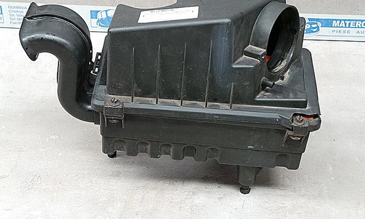 CARCASA FILTRU AER FORD TRANSIT CONNECT 2002-2009