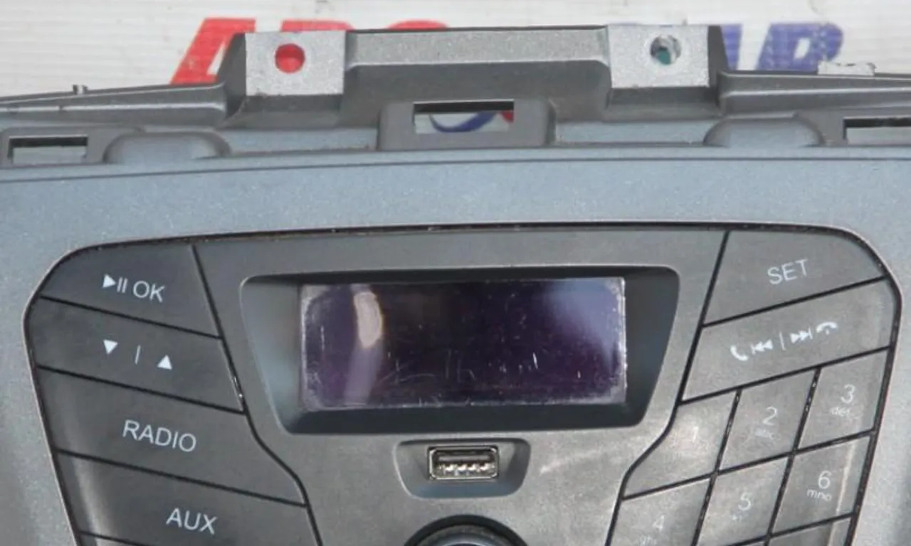 Radio cu usb FORD TRANSIT CONNECT 2013-null