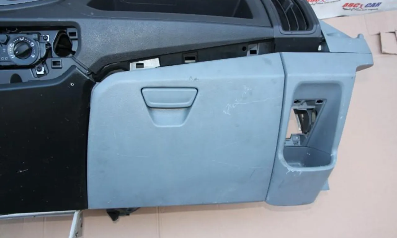 Torpedou FORD TRANSIT CONNECT 2013-null