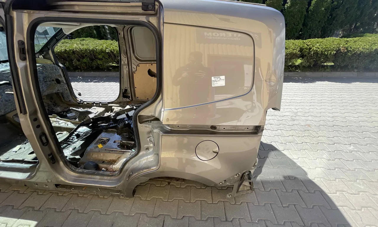 ARIPA SPATE STANGA FORD TRANSIT COURIER B460 2014-2022