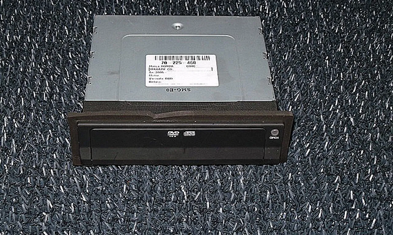 MAGAZIE CD HONDA CIVIC VIII 2005-2013