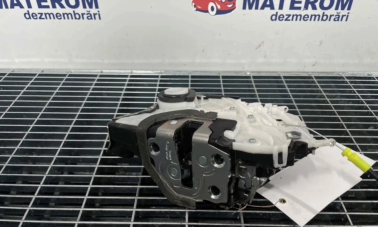 INCUIETOARE USA FATA STANGA HONDA CIVIC X 2016-2020