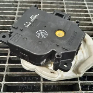 MOTORAS CLAPETA INCALZIRE