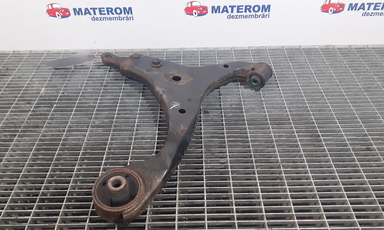 BRAT FATA INFERIOR DREAPTA HYUNDAI i30 2007-2012