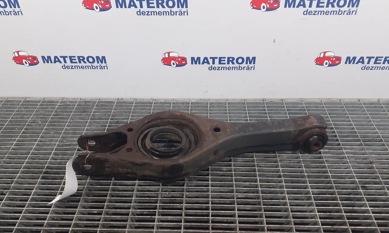 BRAT SPATE INFERIOR DREAPTA HYUNDAI i30 2007-2012