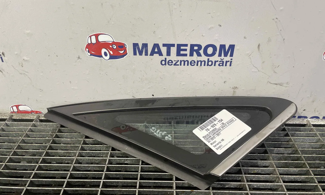 GEAM CAROSERIE SPATE STANGA HYUNDAI i30 2012-2017
