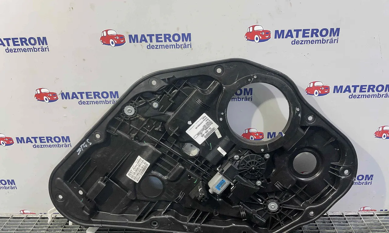 MACARA USA SPATE STANGA HYUNDAI i30 2012-2017