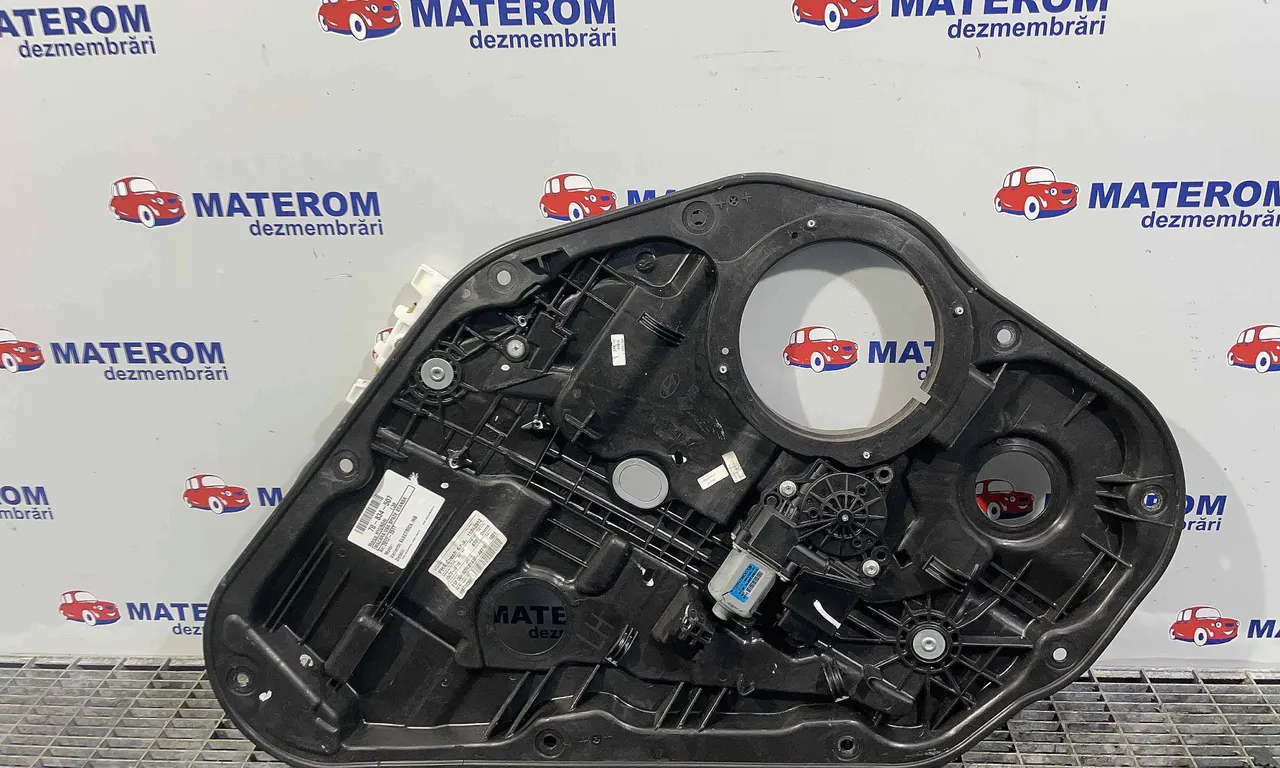 MACARA USA SPATE STANGA HYUNDAI i30 2012-2017