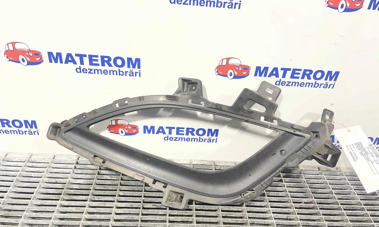 ORNAMENT HALOGEN HYUNDAI i30 2012-2017
