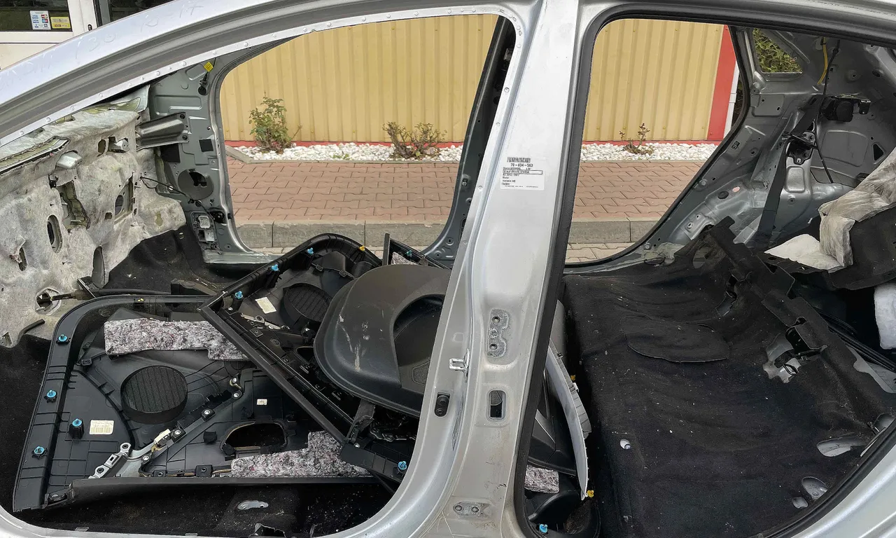 STALP MIJLOC STANGA HYUNDAI i30 2012-2017