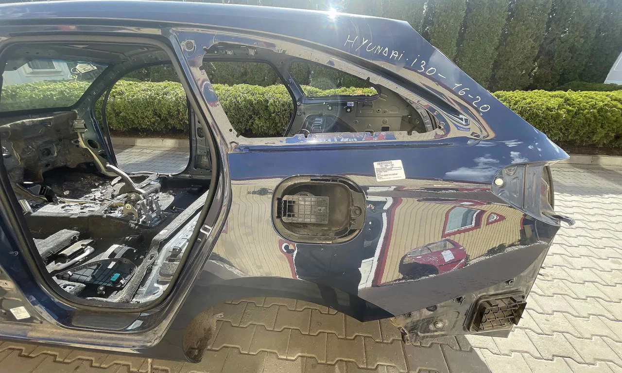 ARIPA SPATE STANGA HYUNDAI i30 2016-2020