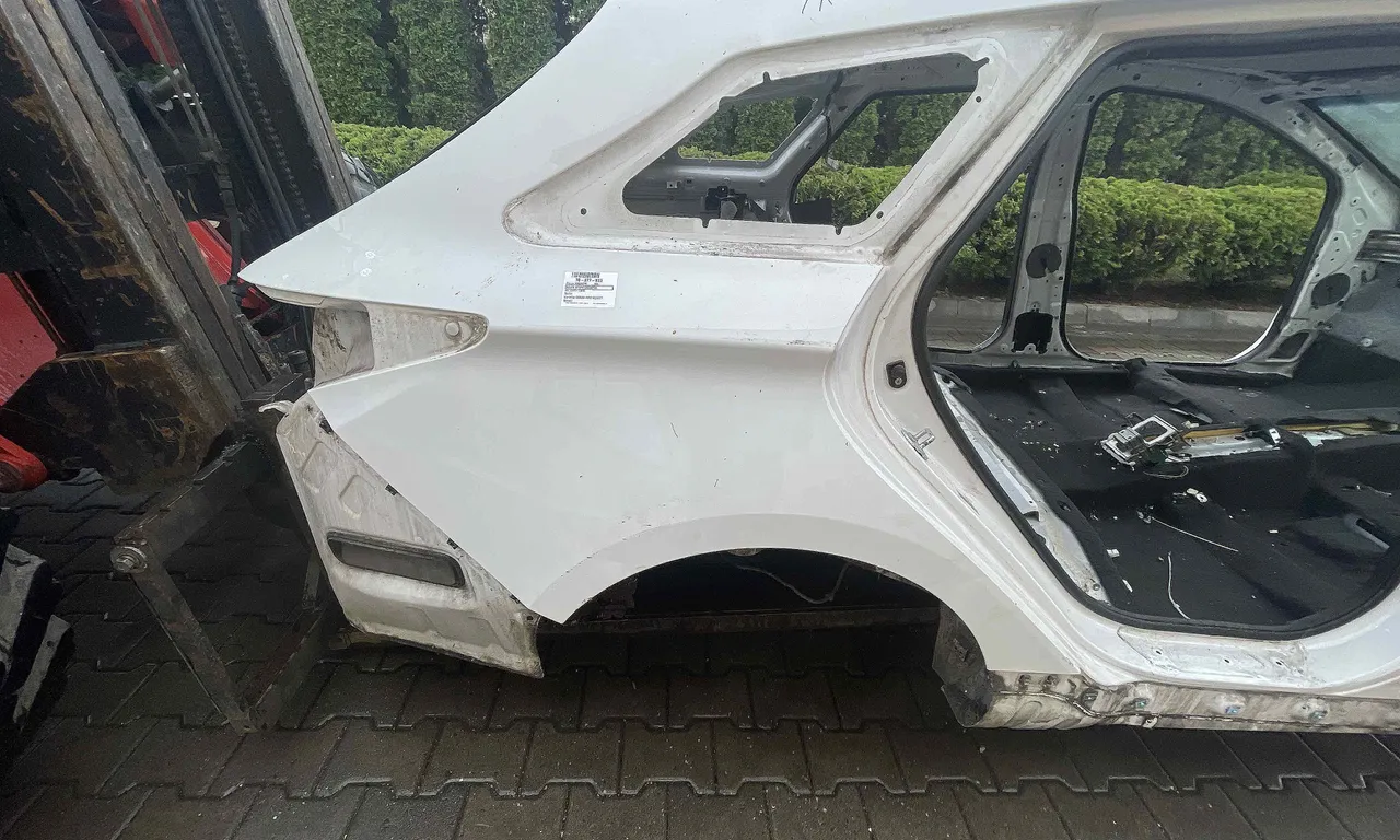 ARIPA SPATE DREAPTA HYUNDAI i40 I CW 2011-2019