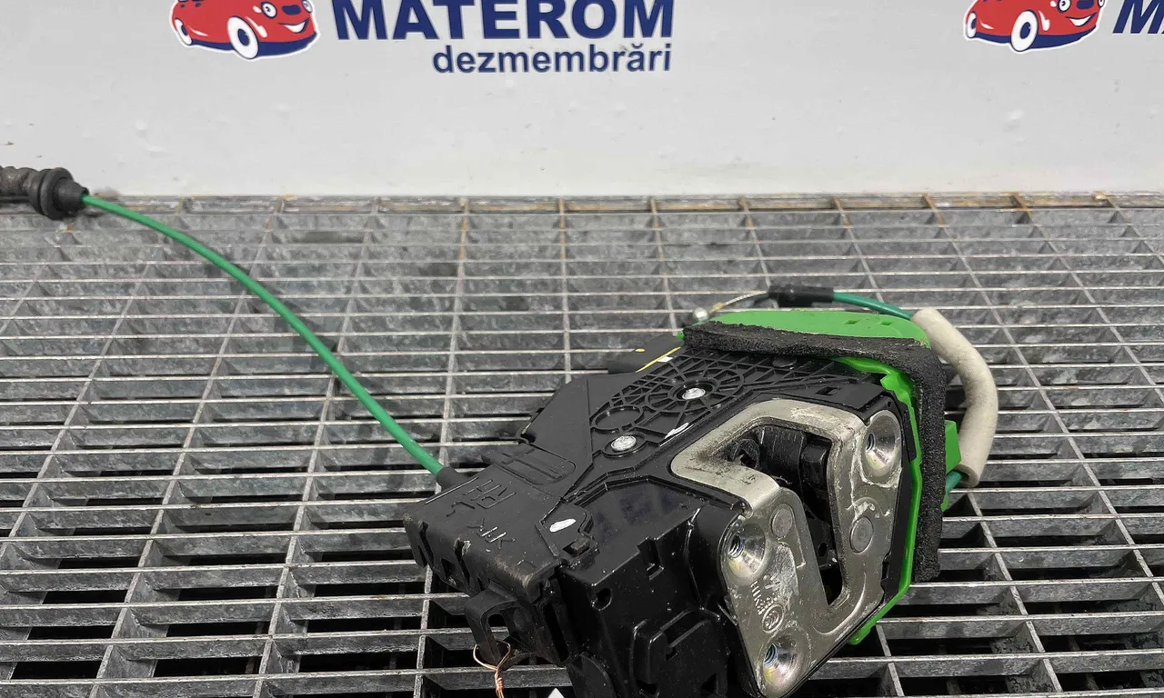 INCUIETOARE USA FATA DREAPTA HYUNDAI i40 I CW 2011-2019