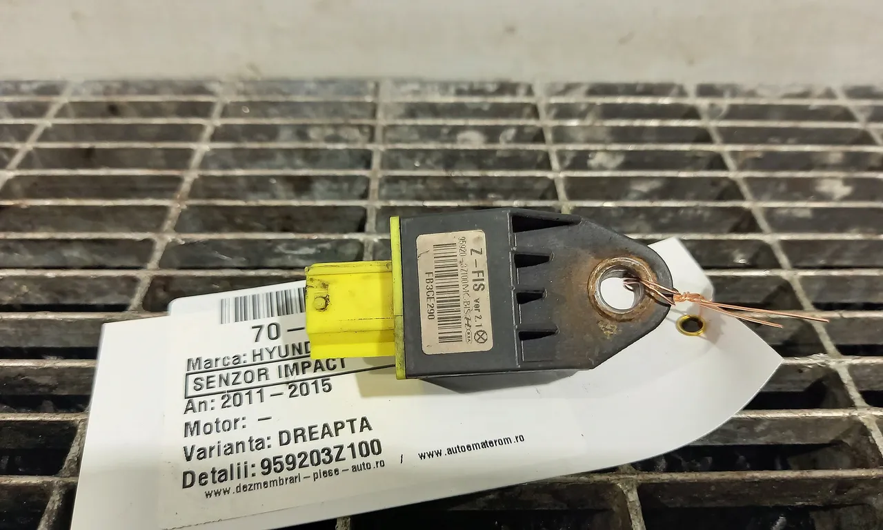 SENZOR IMPACT HYUNDAI i40 I CW 2011-2019
