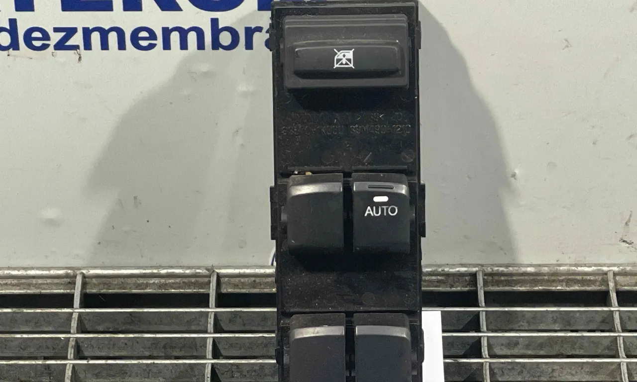 INTRERUPATOR GEAMURI HYUNDAI ix20 2010-2019
